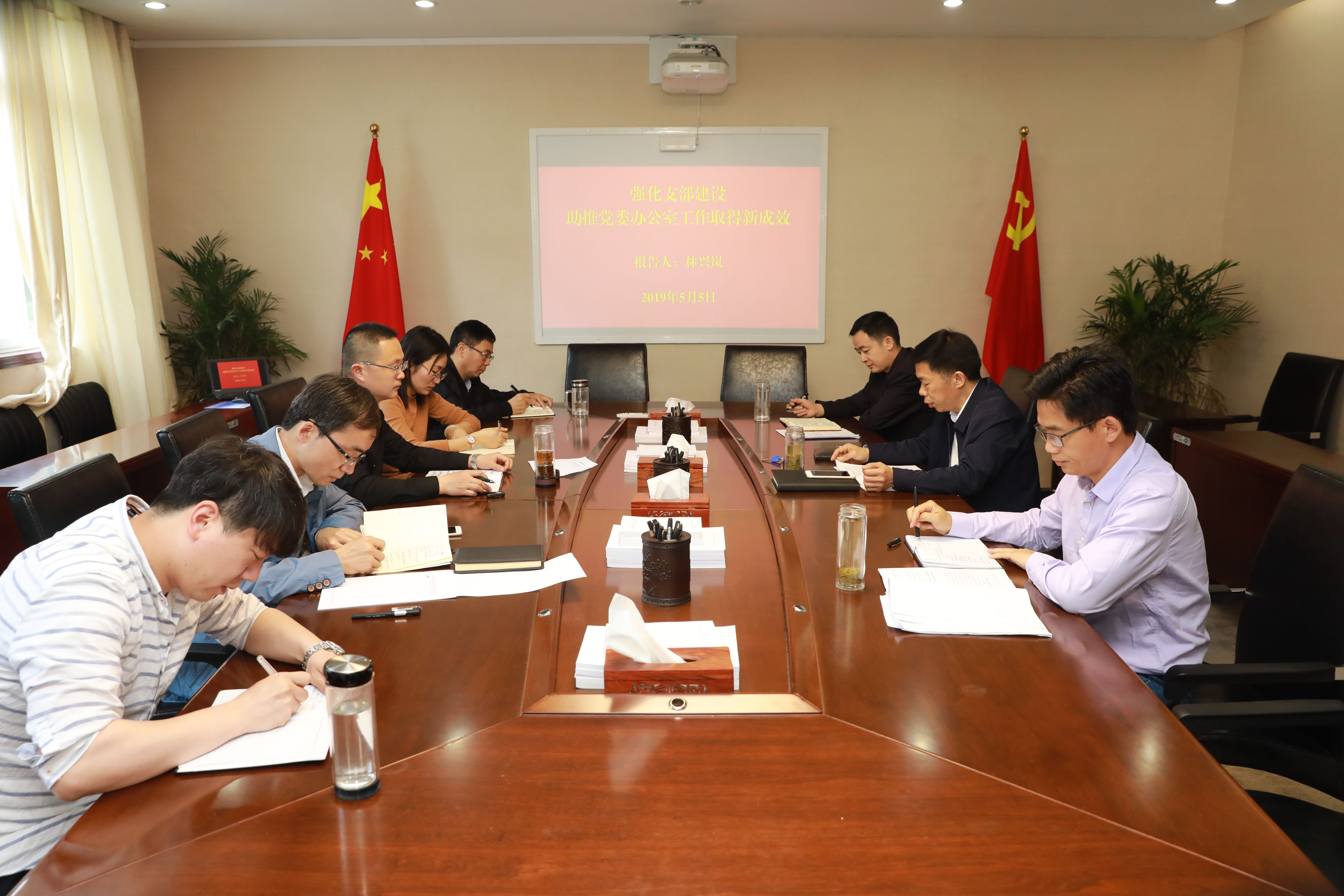 05154451uwfn.jpg 皇冠集团网站